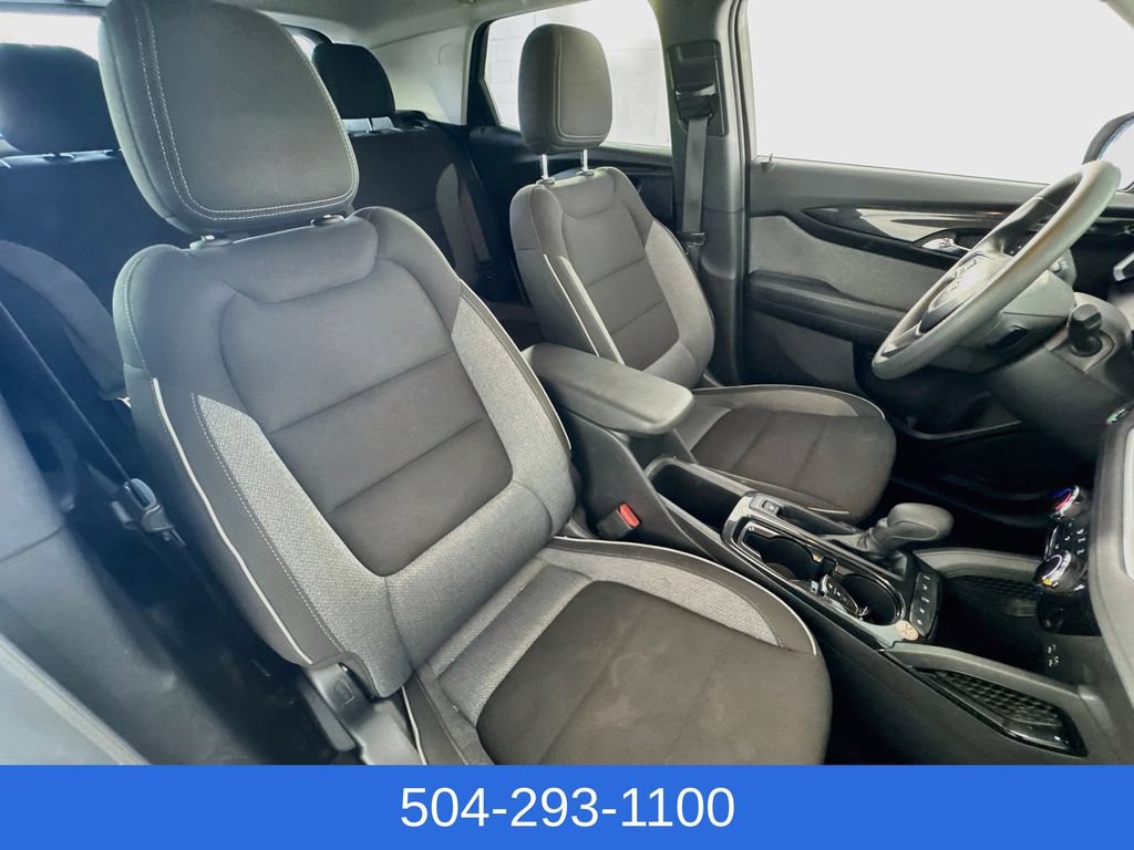 Used 2025 Chevrolet TrailBlazer LT FWD image 27