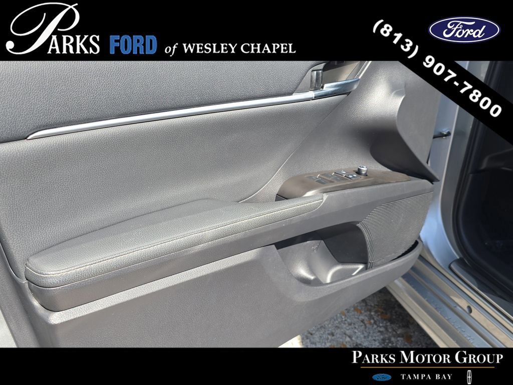 Used 2022 Toyota Camry XSE image 15