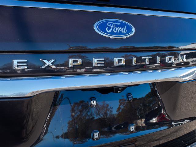 Certified 2023 Ford Expedition Platinum image 11