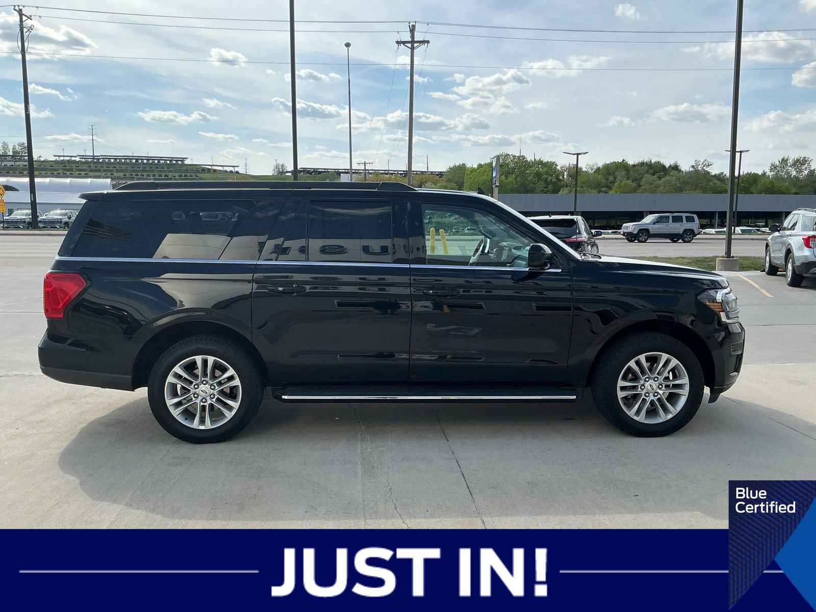 Certified 2022 Ford Expedition Max XLT AWD/4WD image 4