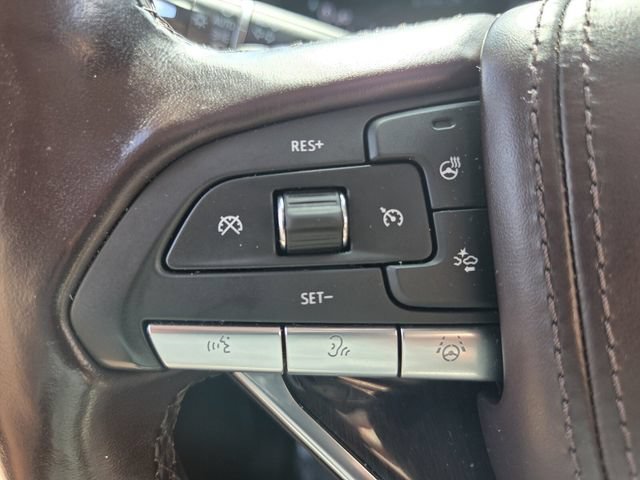 Used 2024 Cadillac Escalade Sport Platinum w/ LPO, ONYX Package AWD/4WD image 31