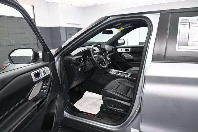 Certified 2022 Ford Explorer ST w/ Equipment Group 401A AWD/4WD image 16