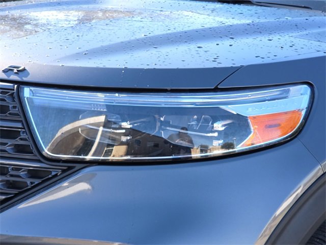 Certified 2022 Ford Explorer XLT w/ Equipment Group 202A image 4