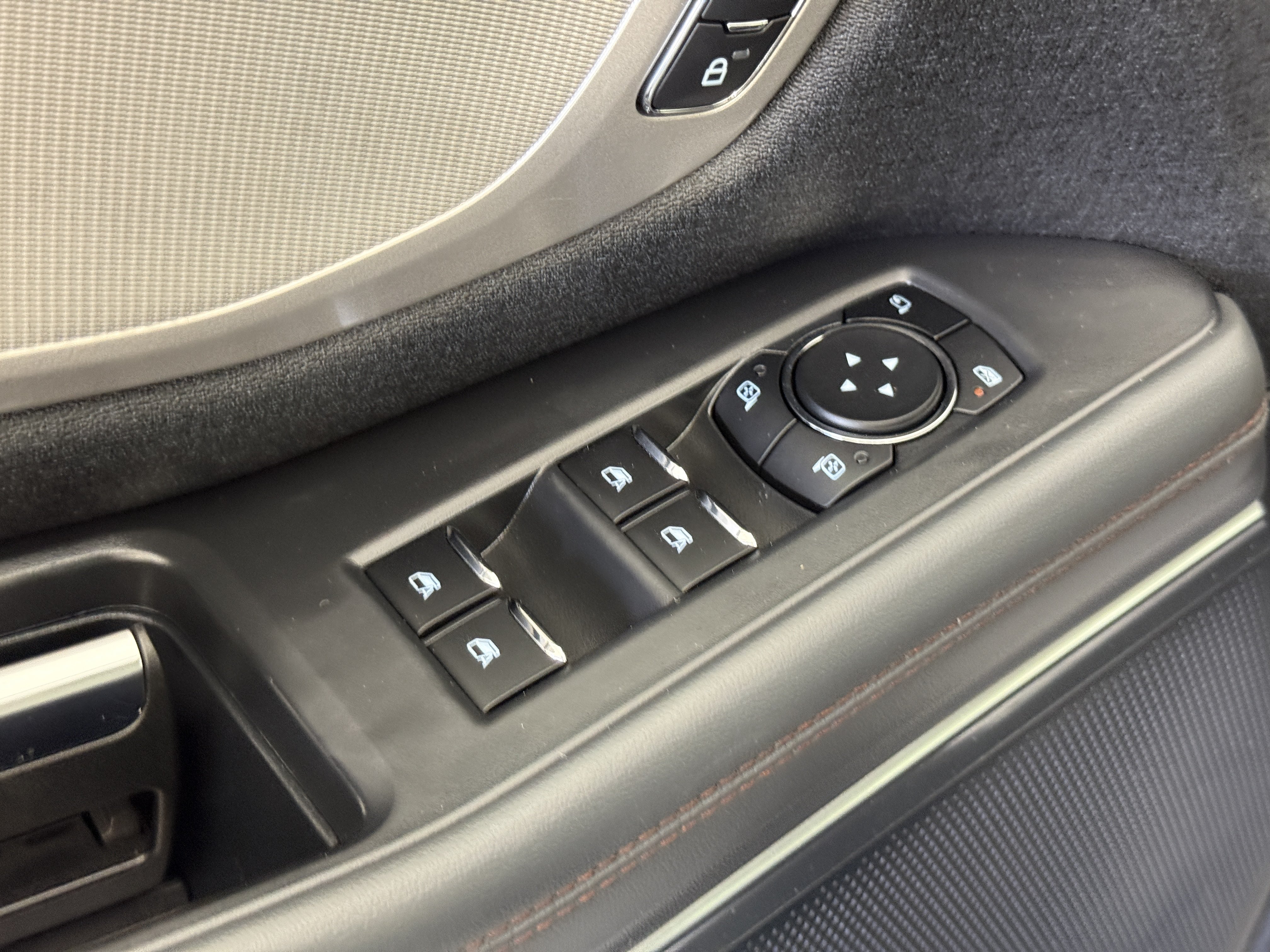 Certified 2025 Ford Expedition Active AWD/4WD image 15