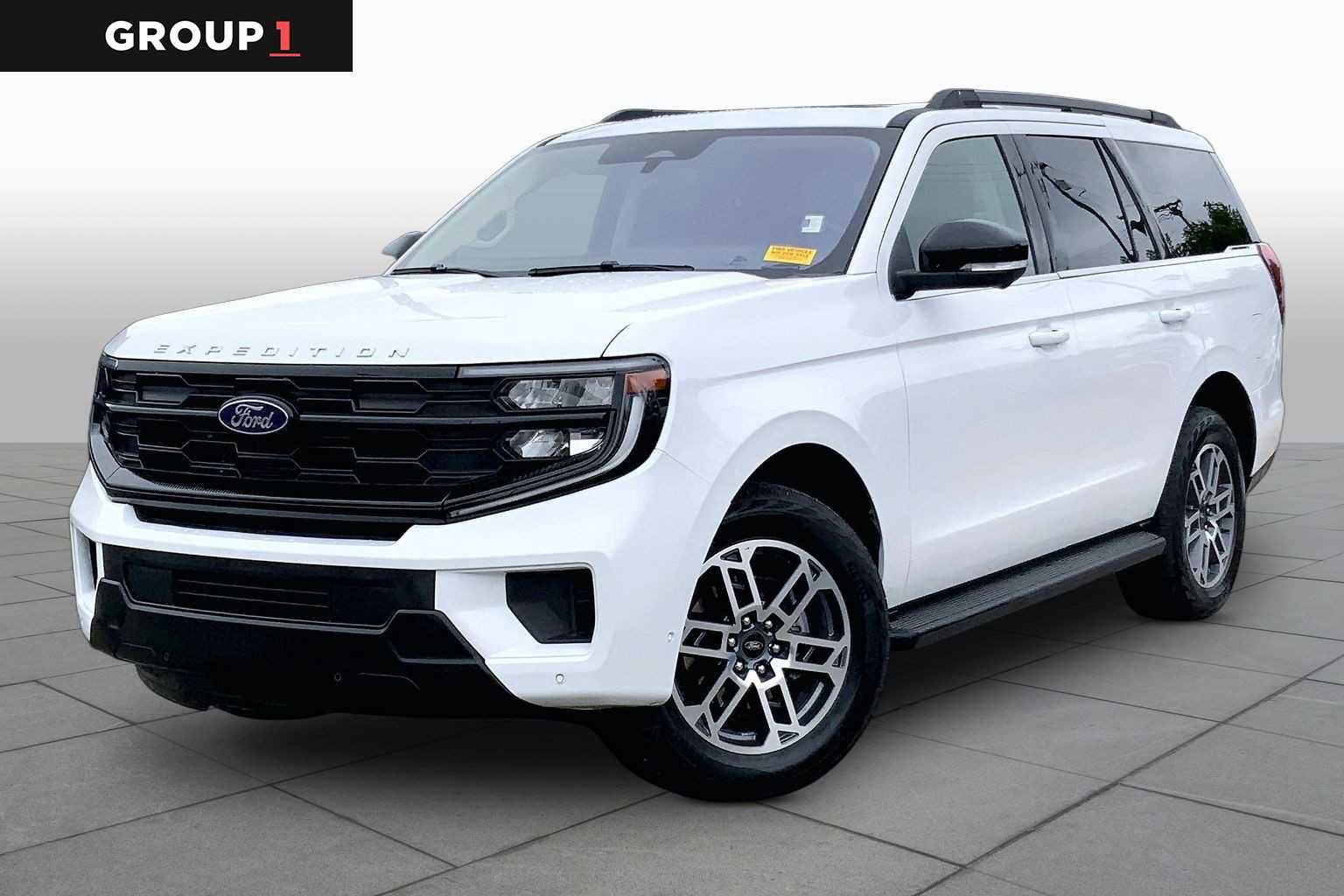 Certified 2025 Ford Expedition Active AWD/4WD image 1