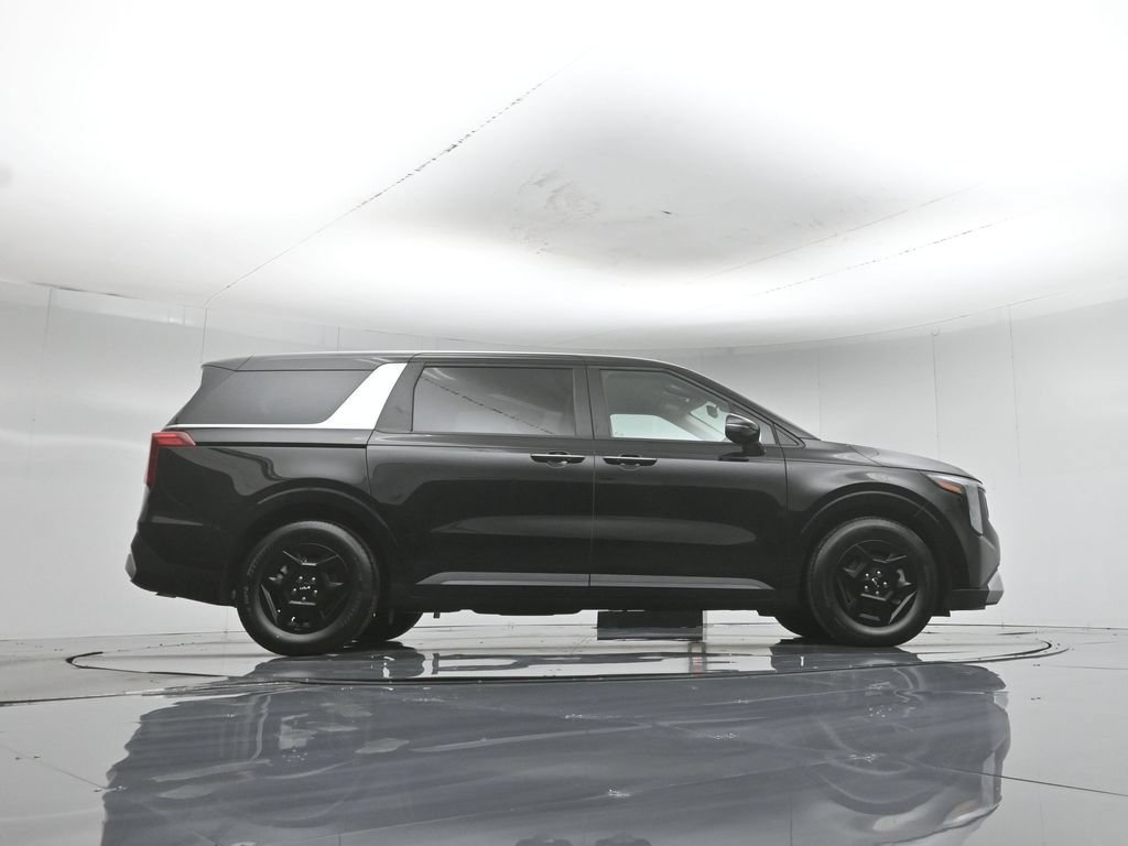 Used 2026 Kia Carnival FWD image 51
