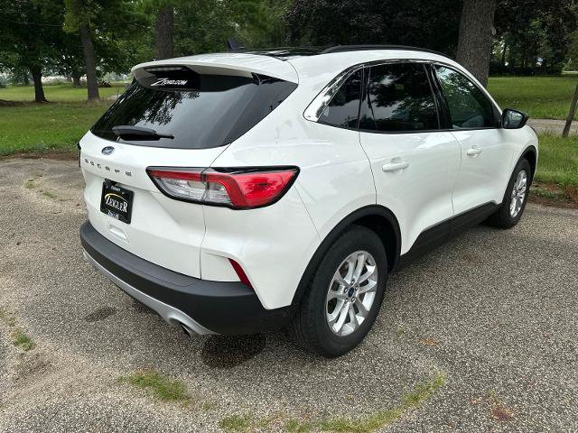Certified 2022 Ford Escape SE w/ Cold Weather Package FWD image 10