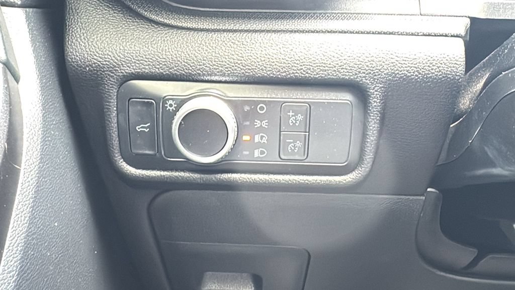 Certified 2021 Ford Explorer 2WD image 17