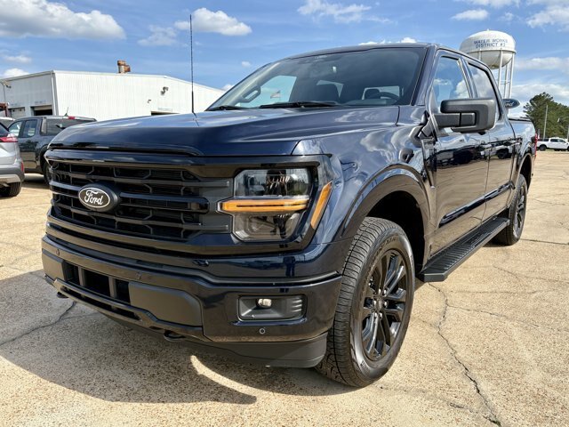 Certified 2025 Ford F150 XLT w/ Equipment Group 302A MID AWD/4WD image 5