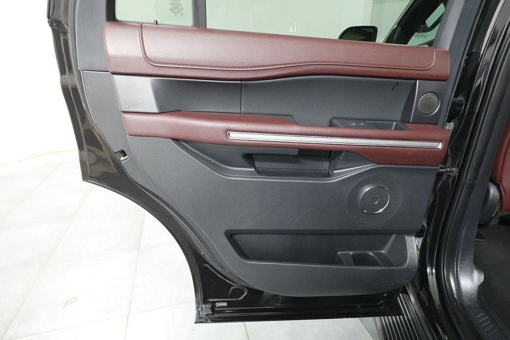 Certified 2024 Ford Expedition Limited AWD/4WD image 27