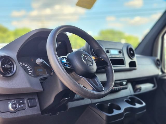 Used 2019 Mercedes-Benz Sprinter 144 image 14