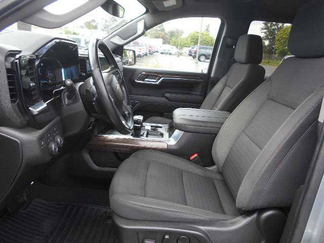Used 2023 Chevrolet Silverado 1500 LT AWD/4WD image 8