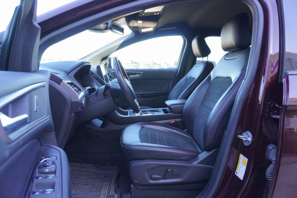 Certified 2023 Ford Edge ST-Line image 7
