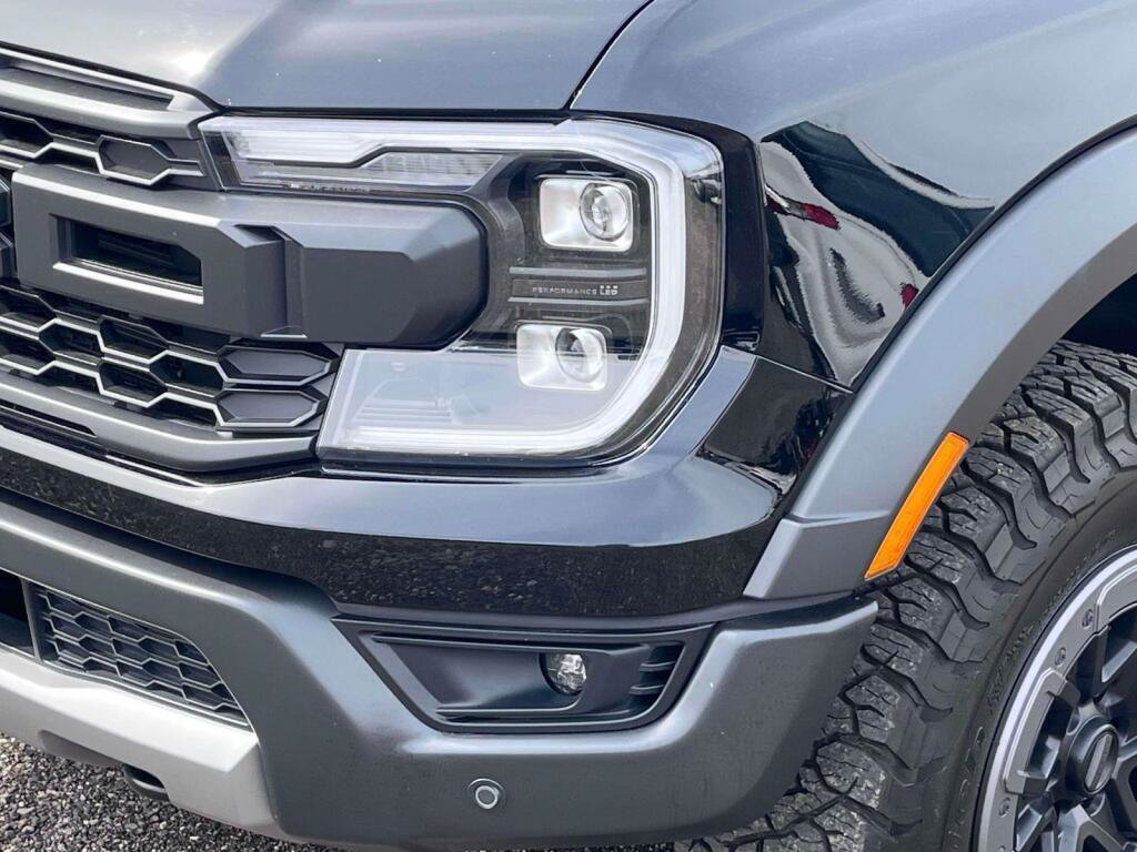 Certified 2025 Ford Ranger Raptor AWD/4WD image 13