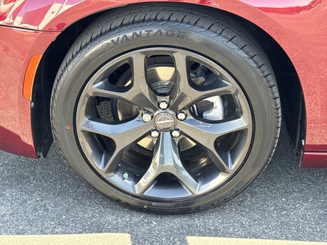 Used 2022 Chrysler 300 Touring w/ Sport Appearance Package RWD image 39