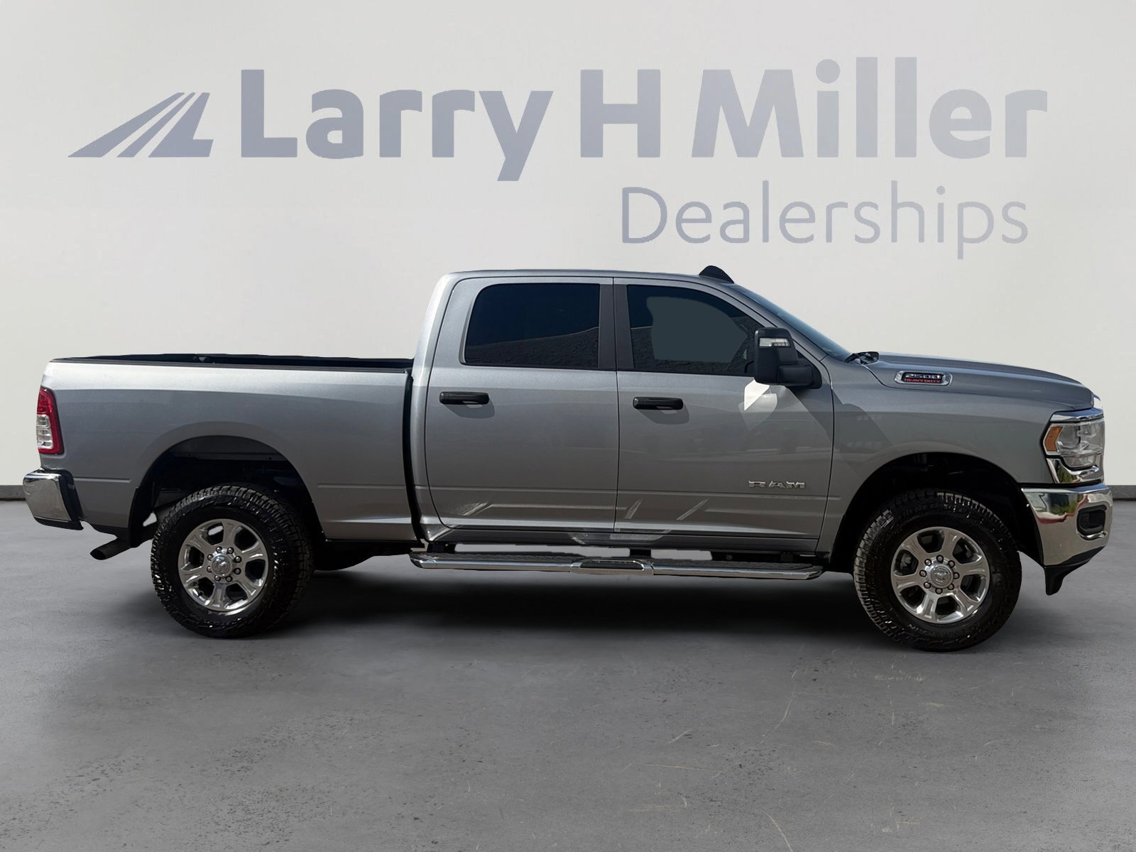 Used 2024 RAM 2500 Big Horn w/ Bed Utility Group AWD/4WD image 6