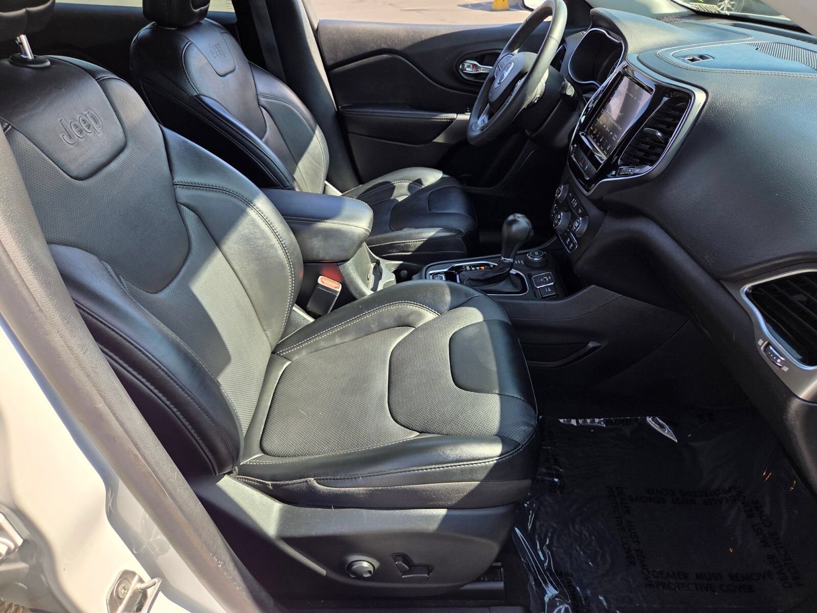 Used 2022 Jeep Cherokee Limited w/ Elite Package AWD/4WD image 16