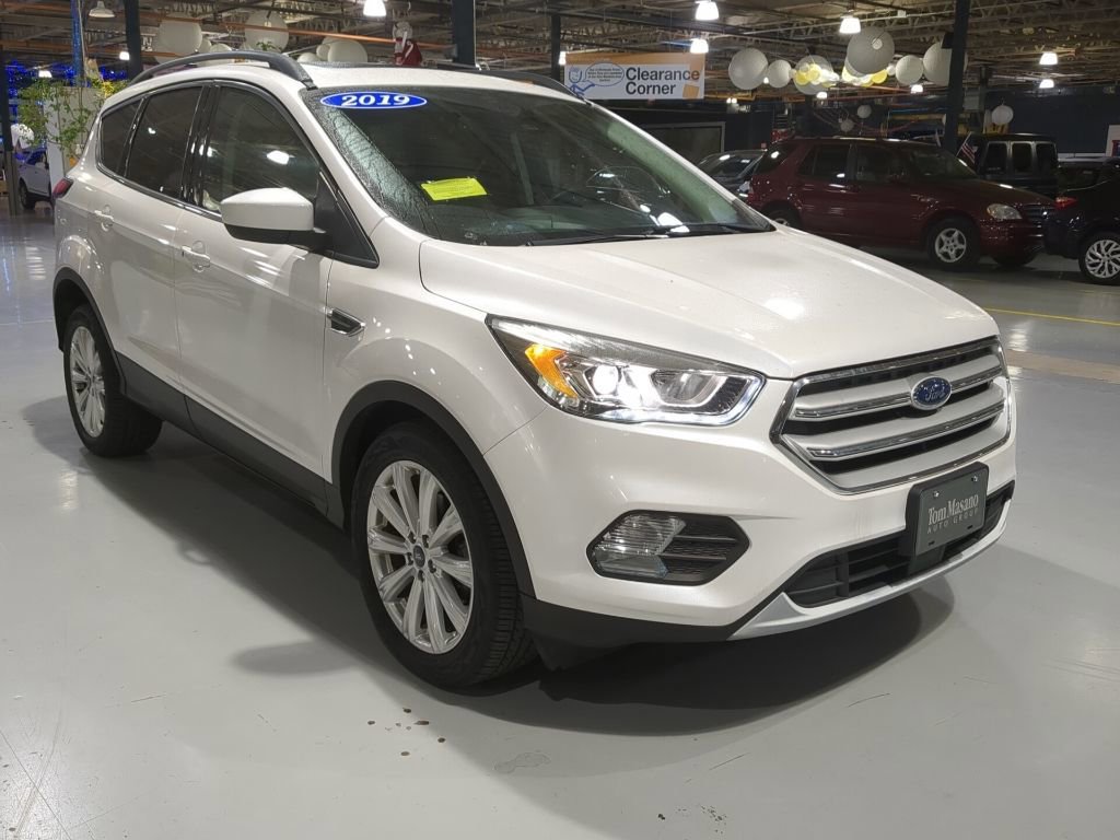 Certified 2019 Ford Escape SEL image 9