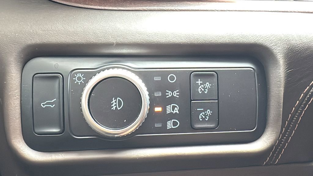 Certified 2023 Ford Explorer King Ranch w/ Technology Package image 18