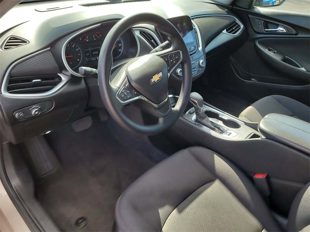 Used 2024 Chevrolet Malibu LT image 14