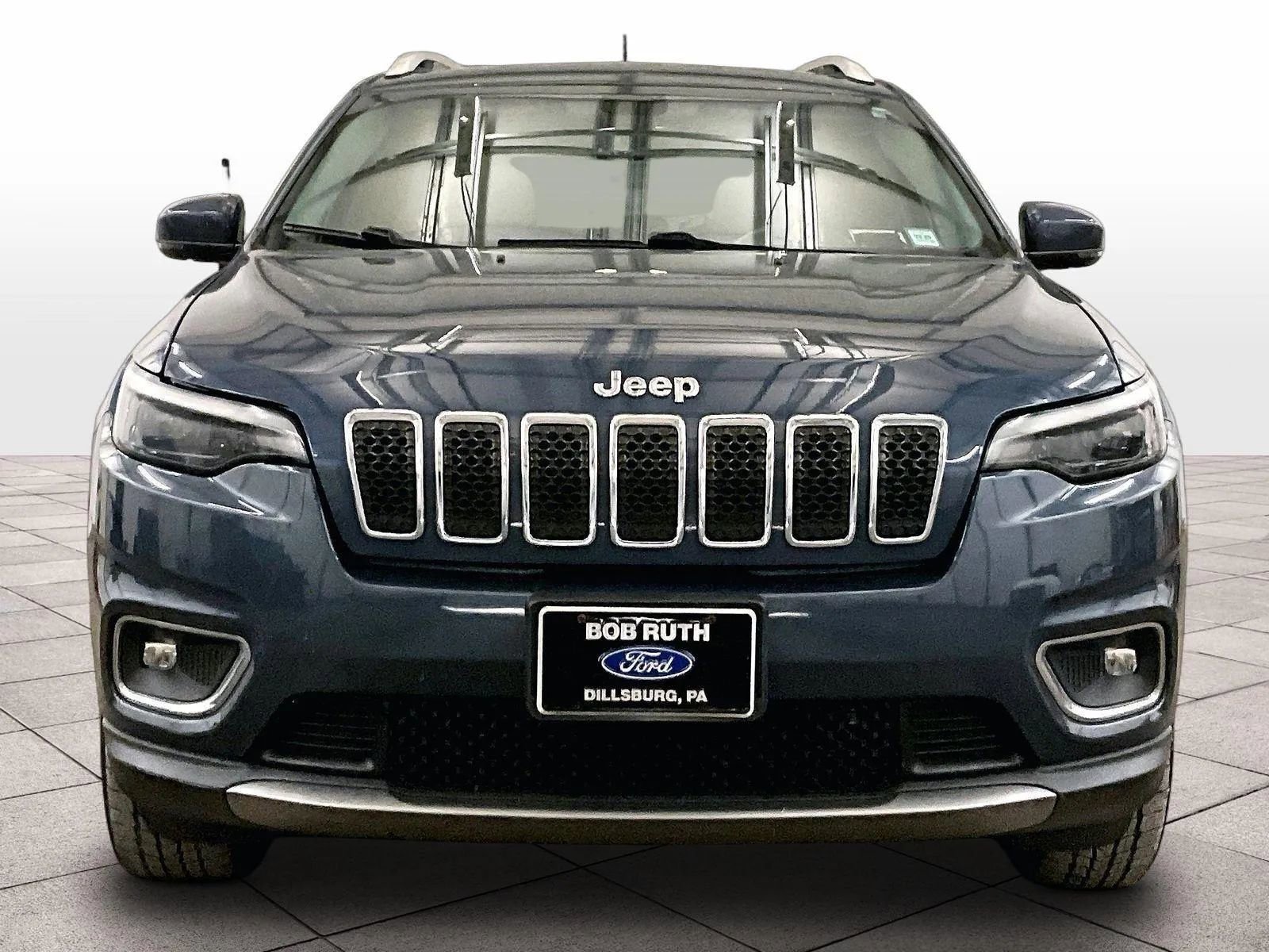 Used 2019 Jeep Cherokee Limited AWD/4WD image 3