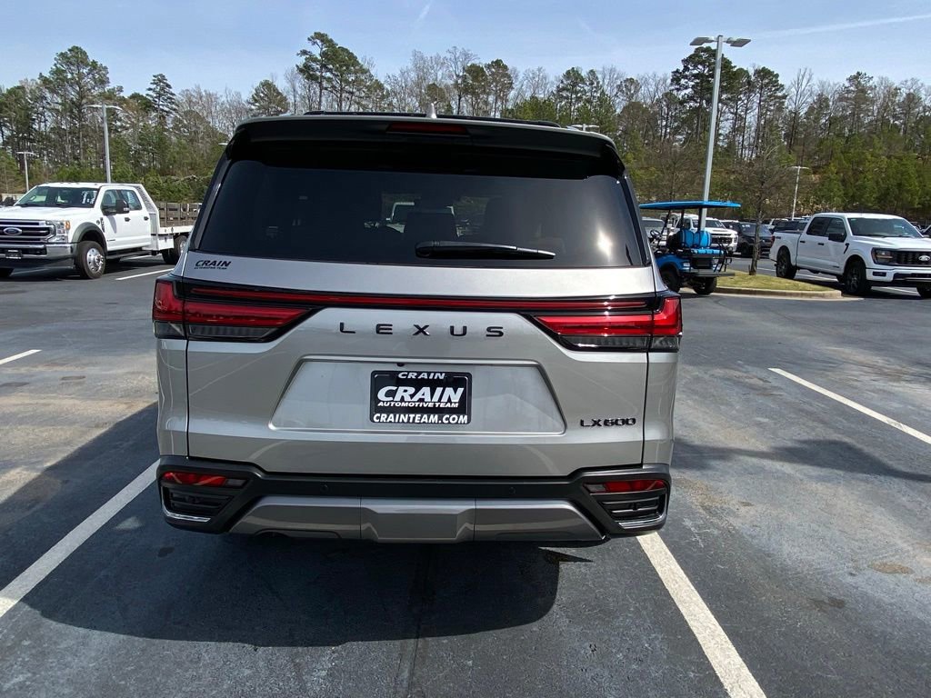 Used 2025 Lexus LX 600 4WD w/ Accessory Package (2T) image 4