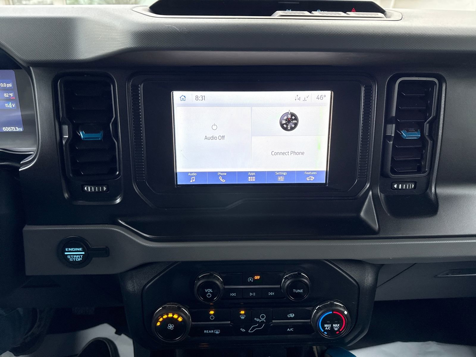 Certified 2022 Ford Bronco Black Diamond image 18