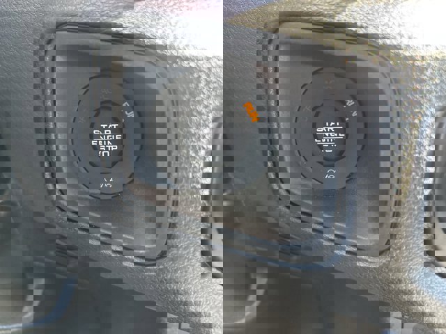 Used 2025 Jeep Gladiator Sport image 30