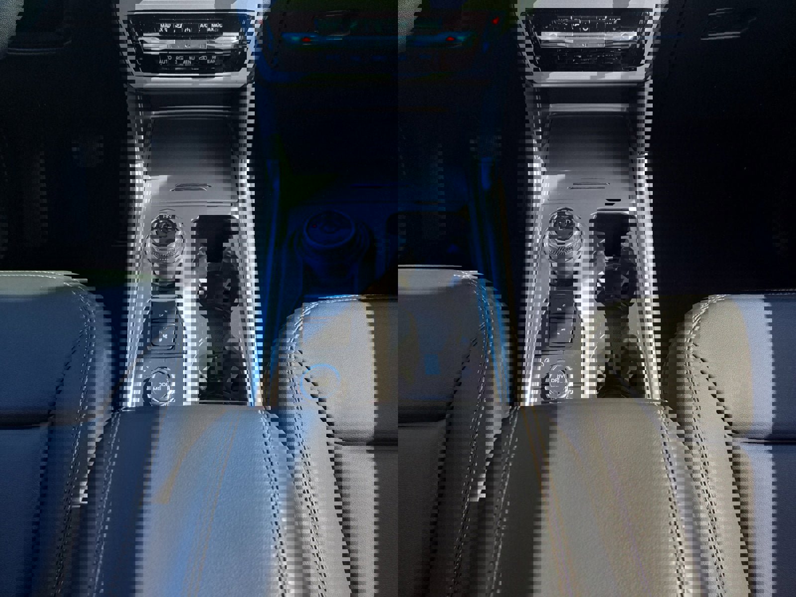 Certified 2023 Ford Explorer XLT w/ Equipment Group 202A image 21