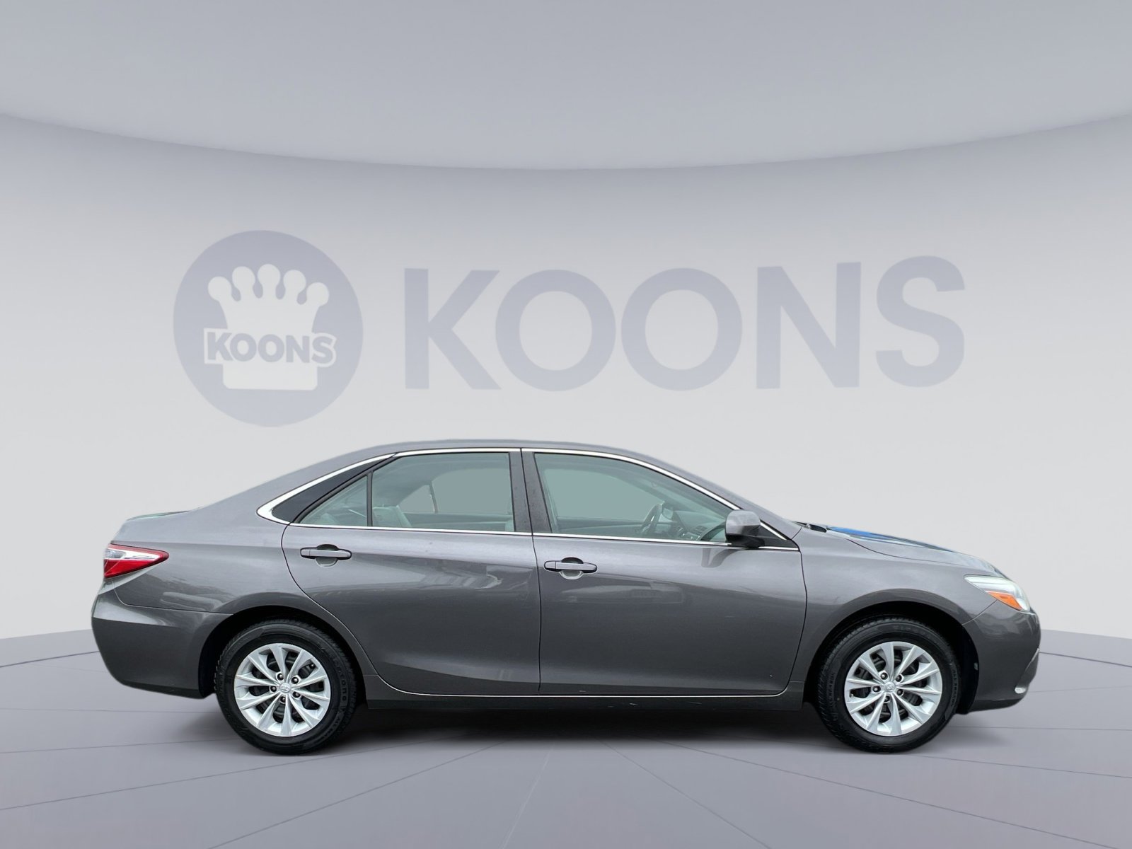 Used 2017 Toyota Camry LE FWD image 17