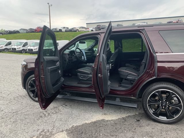 Certified 2023 Ford Expedition Limited AWD/4WD image 19