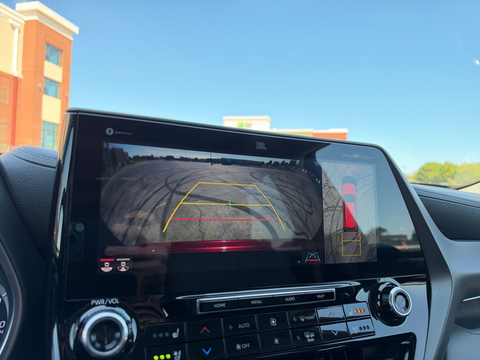 Used 2021 Toyota Highlander Limited FWD image 34