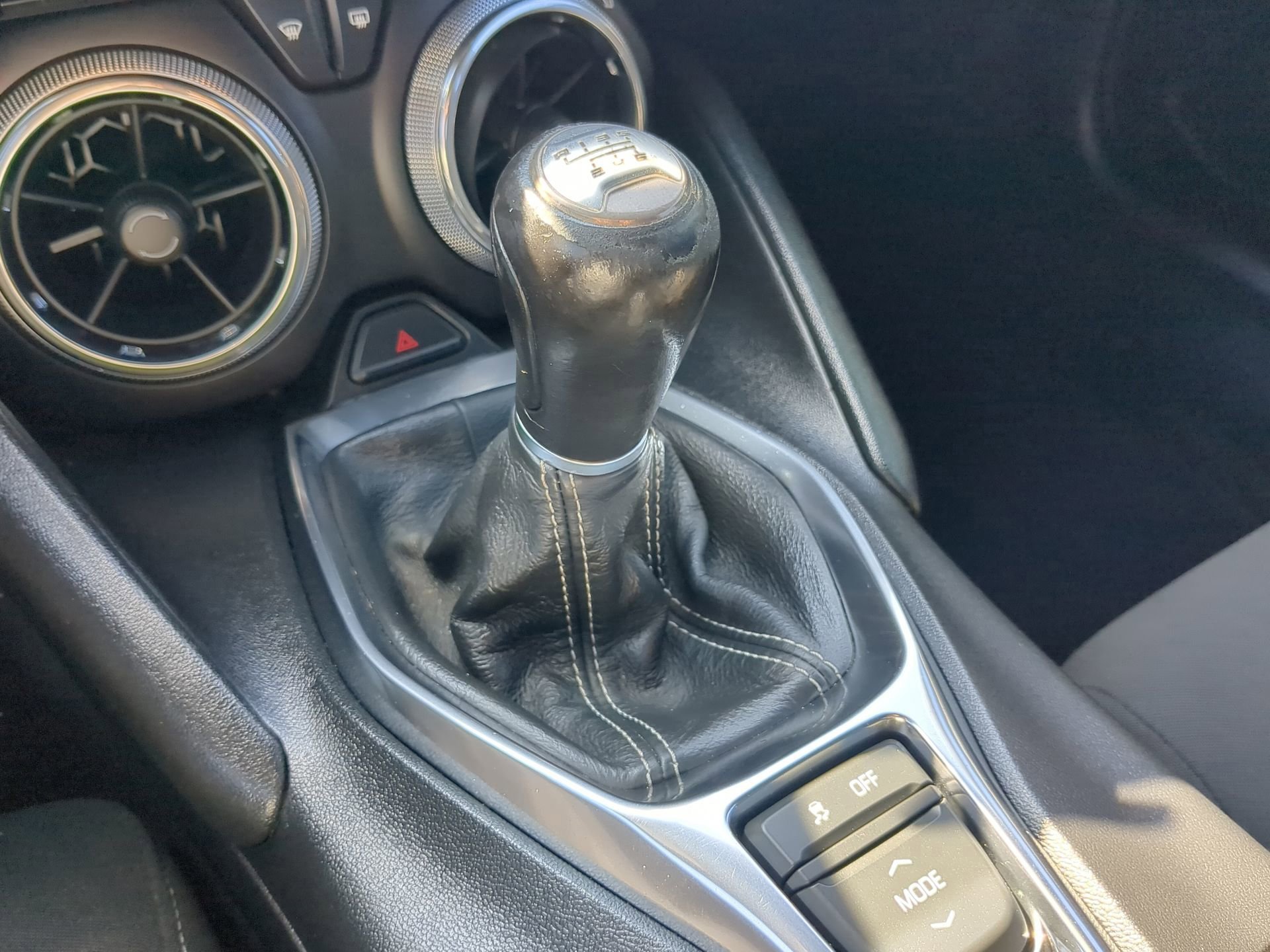 Used 2020 Chevrolet Camaro LS image 51