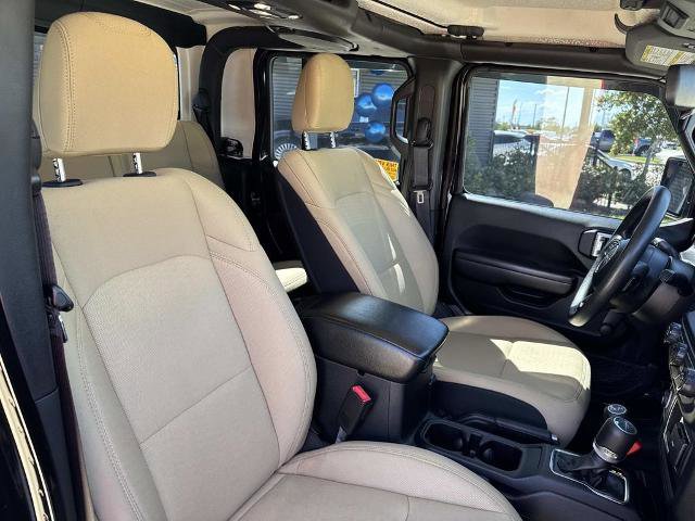 Used 2021 Jeep Gladiator Sport w/ Trailer Tow Package image 13