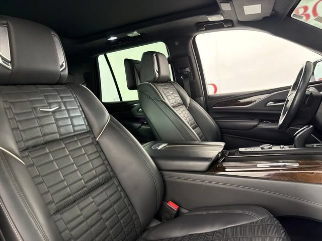 Used 2021 Cadillac Escalade Sport Platinum AWD/4WD image 16