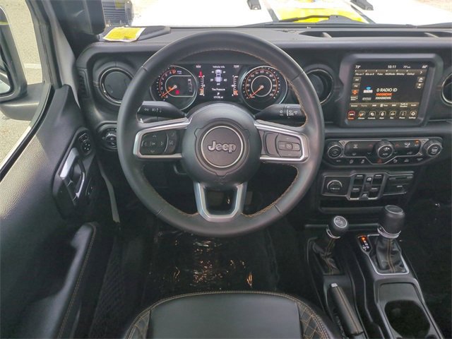 Used 2023 Jeep Gladiator Overland image 16