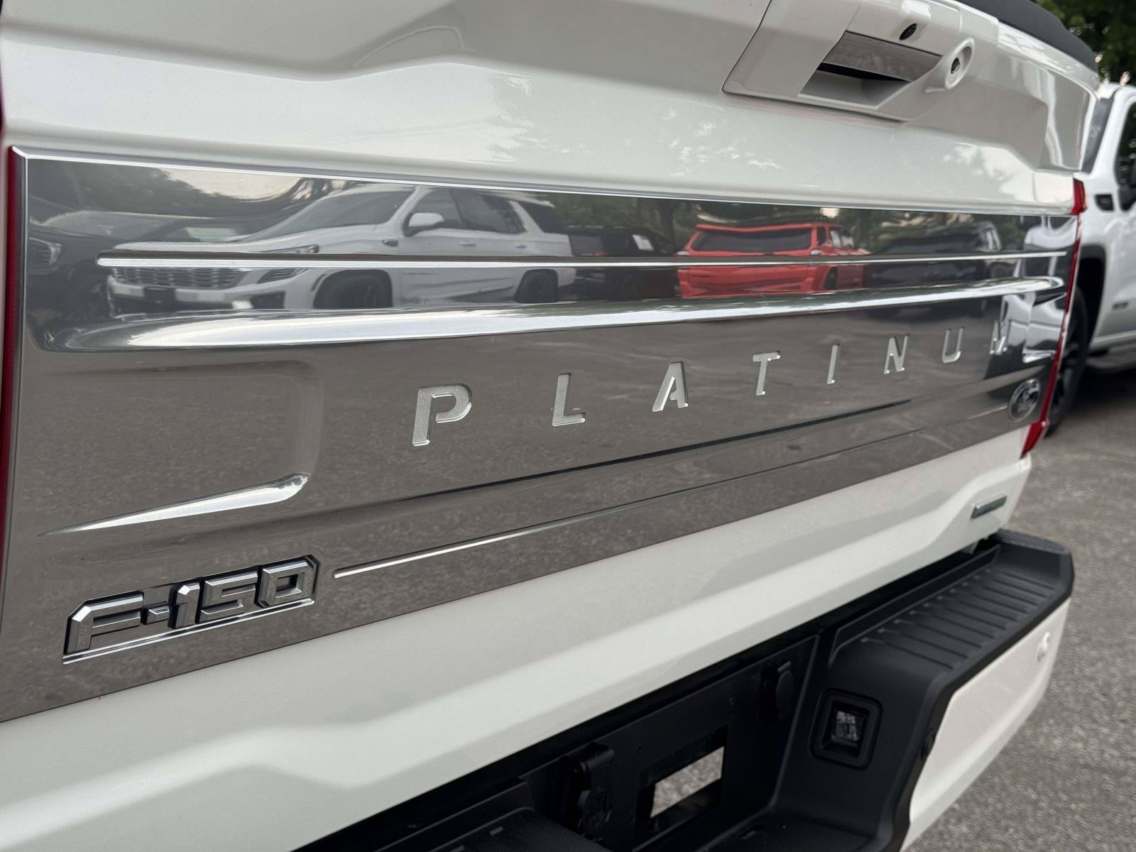 Certified 2022 Ford F150 Platinum w/ Equipment Group 701A High AWD/4WD image 12