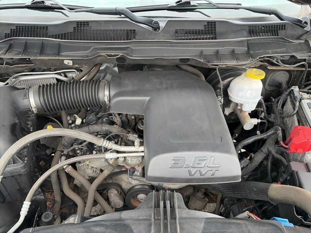 Used 2019 RAM 1500 Express image 19