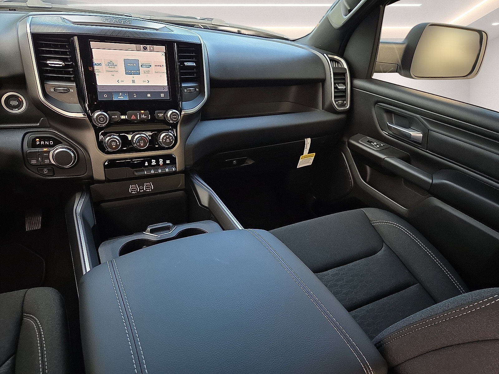 Used 2026 RAM 1500 Express AWD/4WD image 12