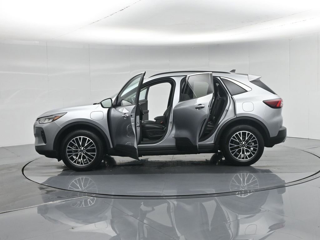 Certified 2023 Ford Escape SE image 57