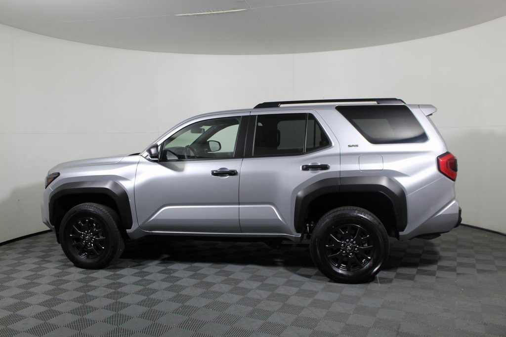 Used 2025 Toyota 4Runner SR5 image 2