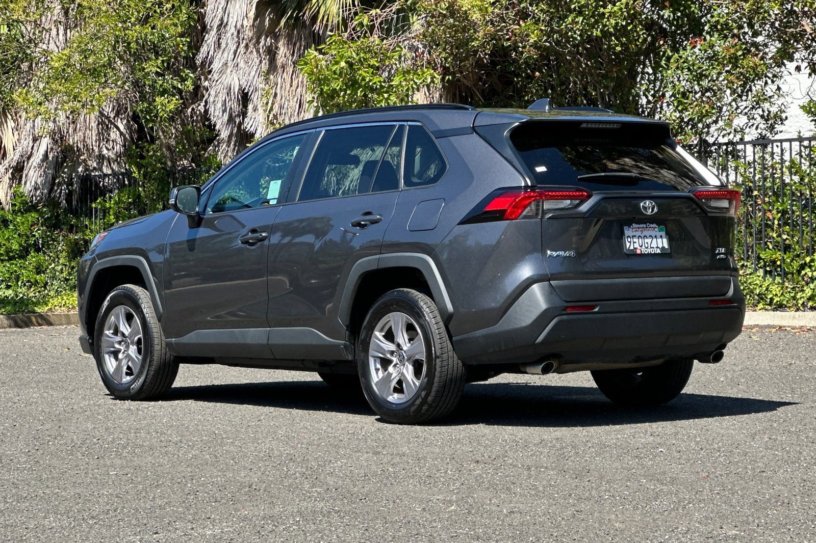 Used 2023 Toyota RAV4 XLE w/ Convenience Package AWD/4WD image 5