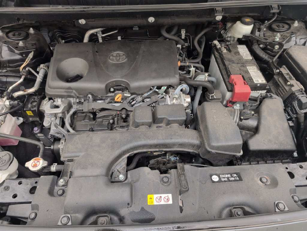 Used 2024 Toyota RAV4 LE FWD image 36