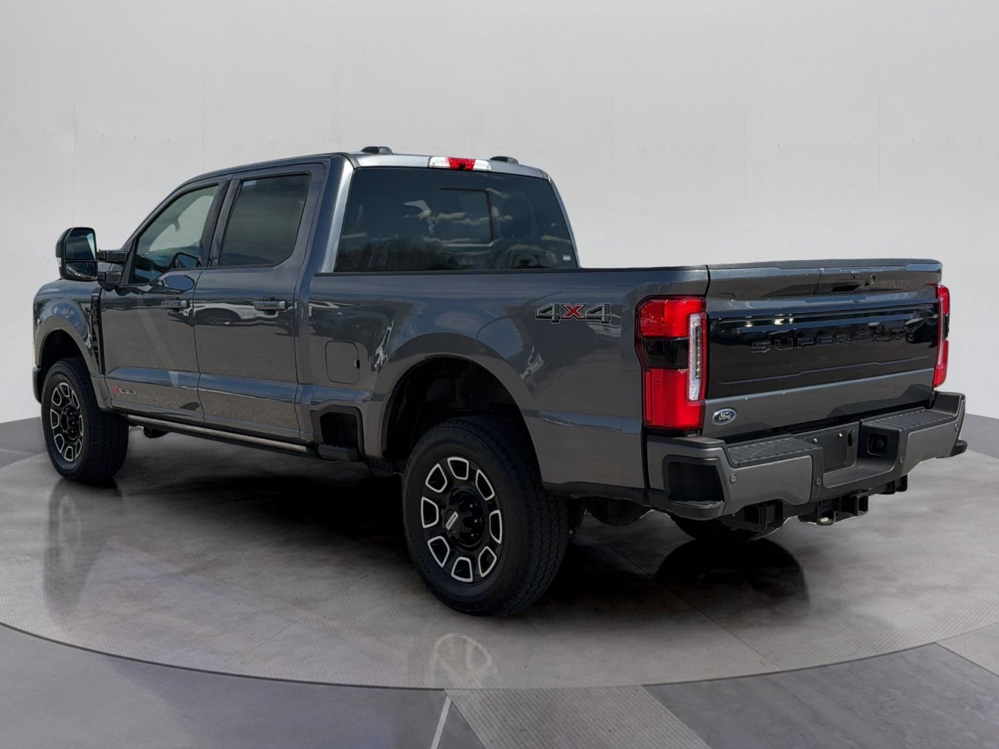Certified 2025 Ford F250 Platinum AWD/4WD image 4