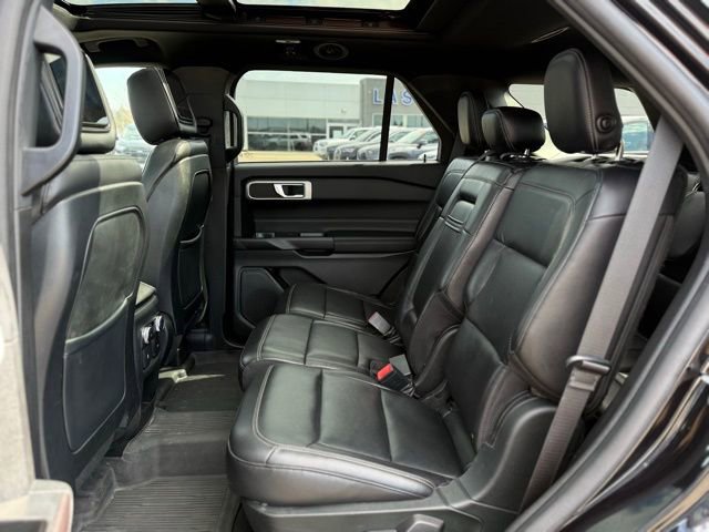 Certified 2020 Ford Explorer XLT w/ Equipment Group 202A image 17