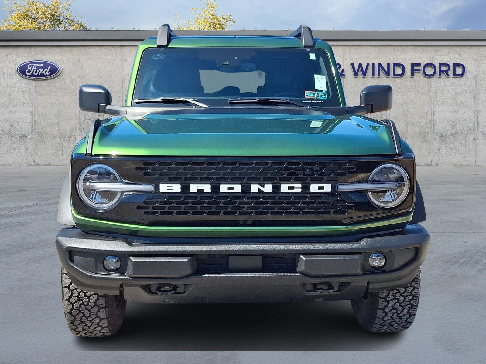Certified 2025 Ford Bronco Outer Banks w/ Black Appearance Package image 7