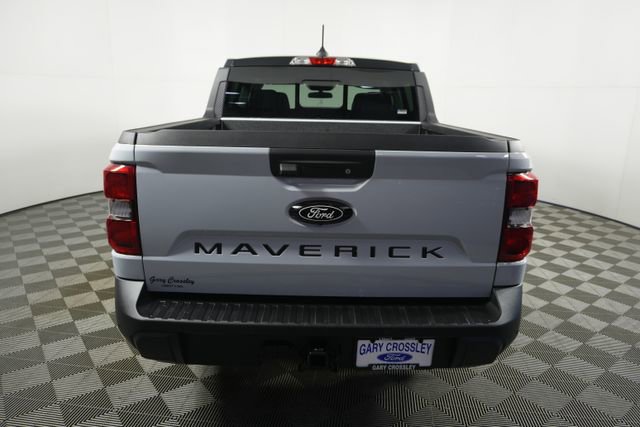 Certified 2025 Ford Maverick Lariat w/ Black Appearance Package image 4