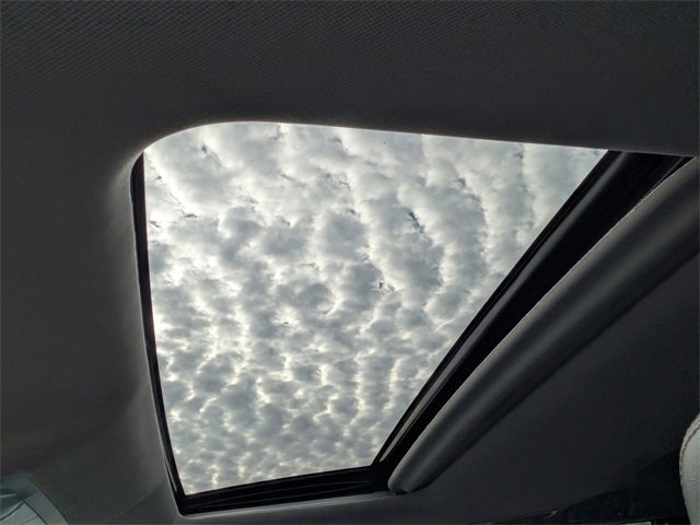 Used 2018 Toyota Highlander XLE image 19