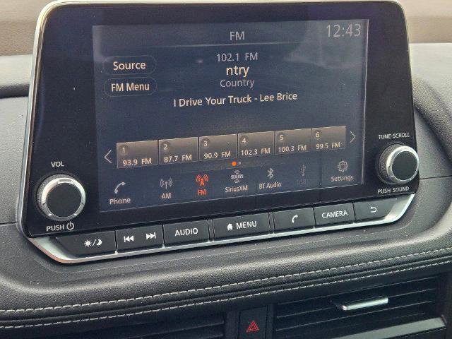 Used 2021 Nissan Rogue S image 21