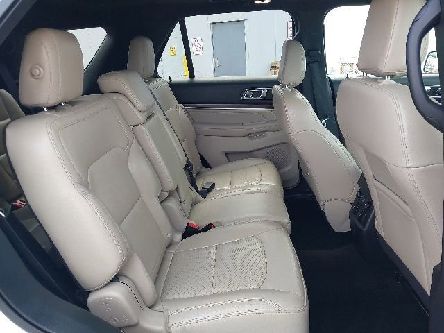 Certified 2018 Ford Explorer Limited w/ Ford Safe & Smart Package FWD image 24